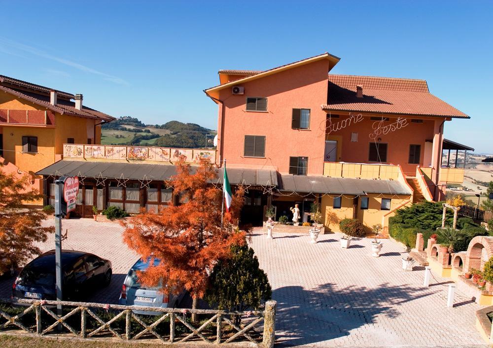 Azienda Agrituristica Piccolo Ranch San Pietro  Ngoại thất bức ảnh