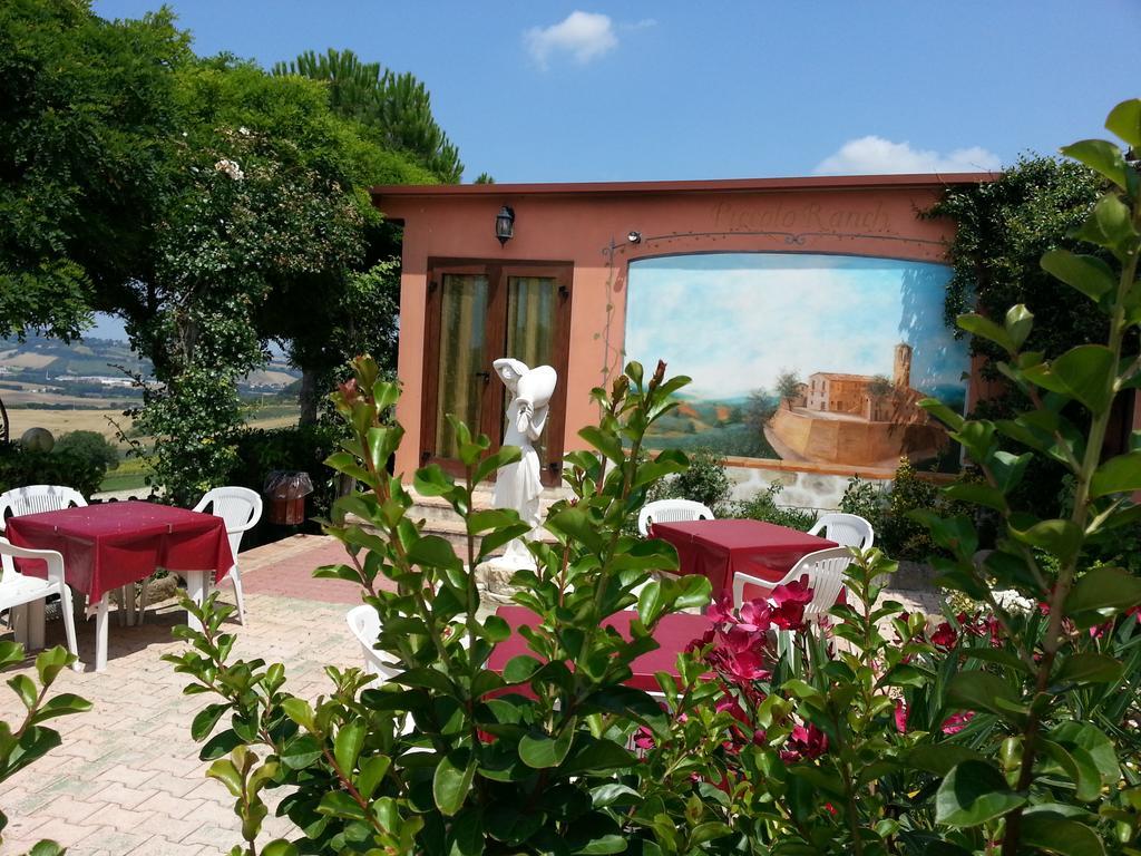 Azienda Agrituristica Piccolo Ranch San Pietro  Ngoại thất bức ảnh